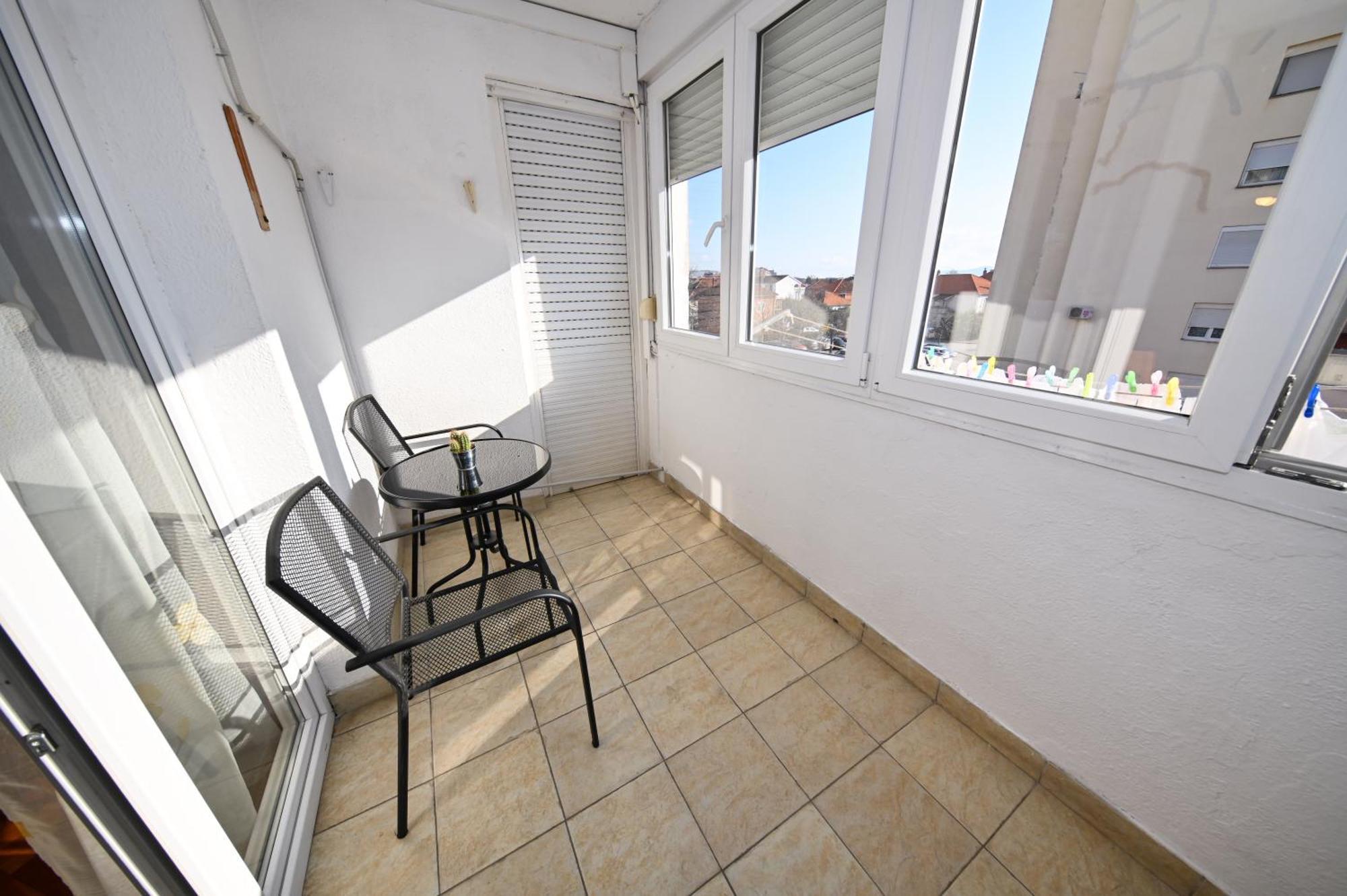 Mara Apartment *