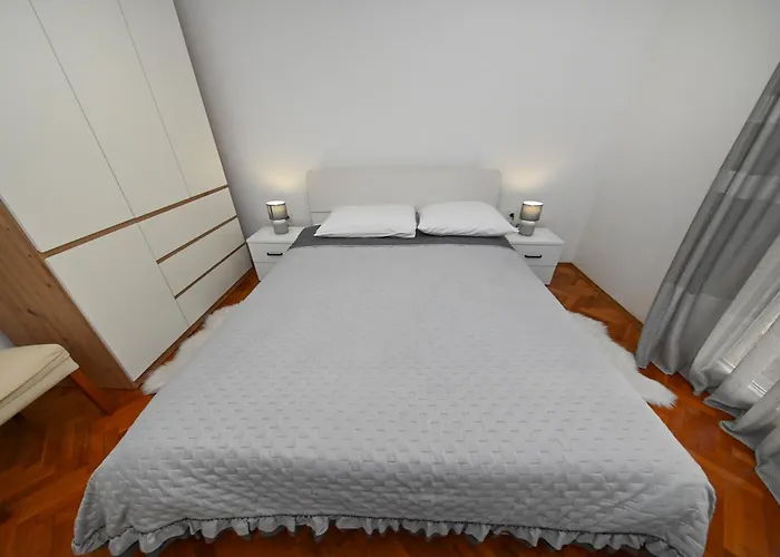 Mara Apartment