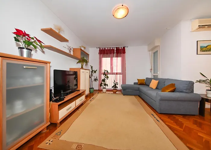 Mara Apartment
